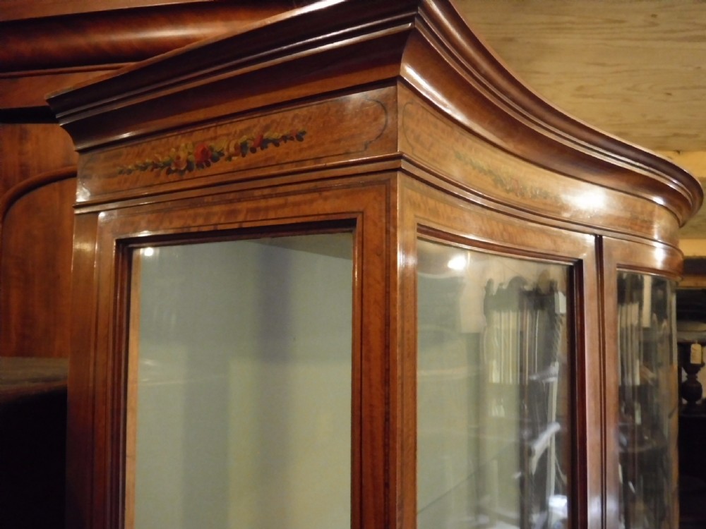 Good quality Edwardian painted satinwood display cabinet View V