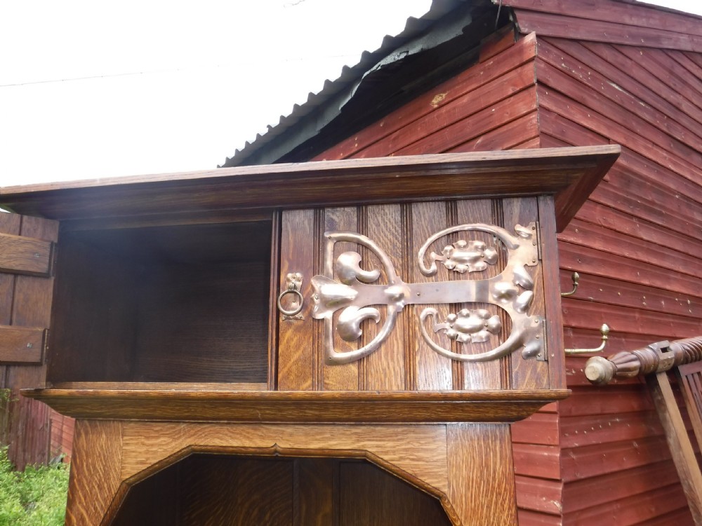 Oak Arts and Crafts hall wardrobe View VII