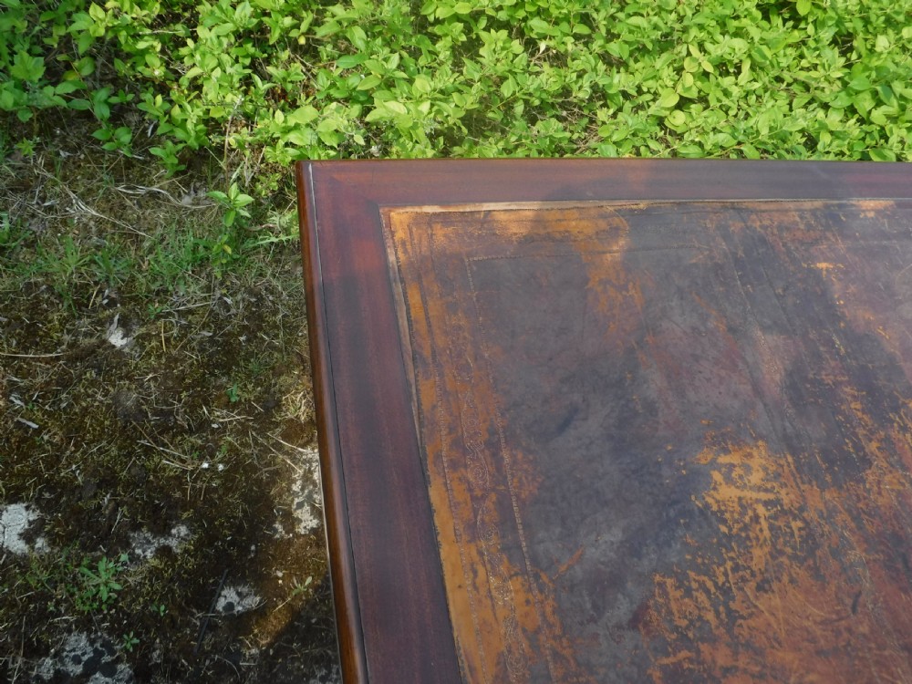 Large and just a good practical mahogany kneehole pedestal desk View II