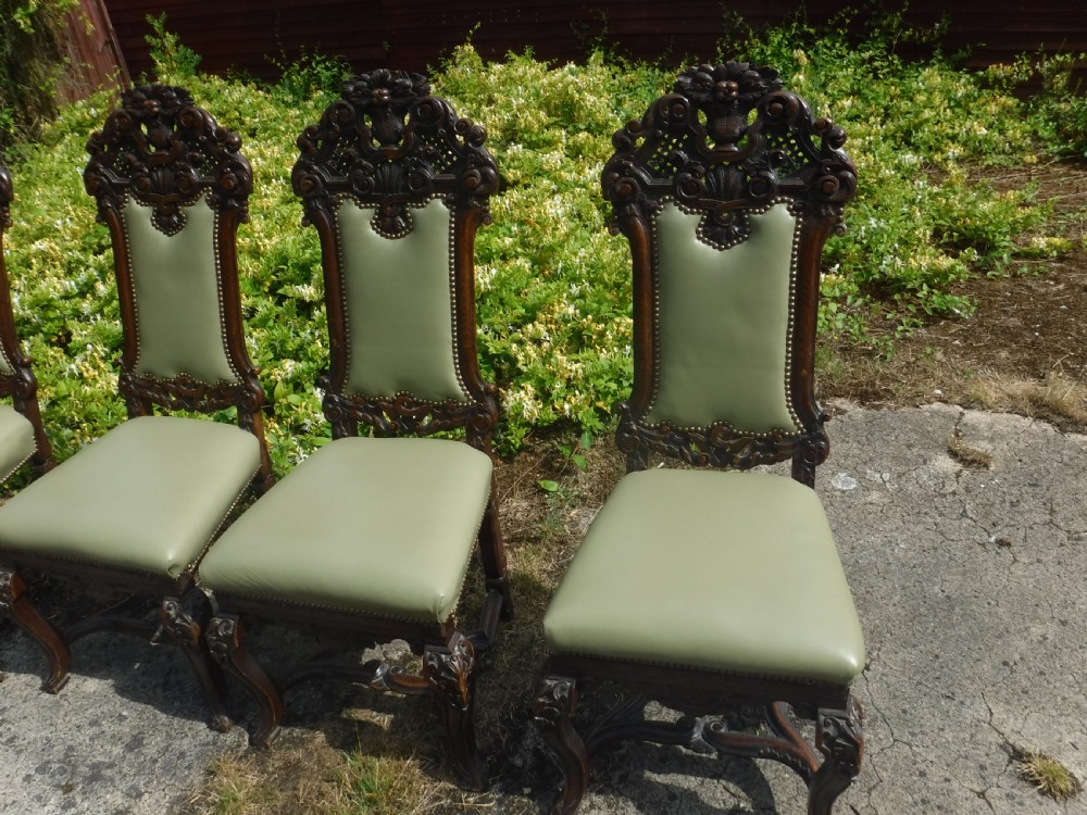 Good pair of 19th century carved oak hall chairs View VI