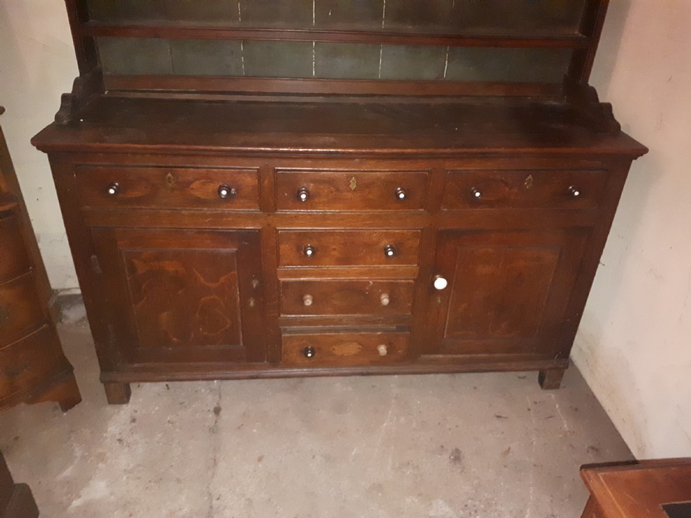 Early 19th century Welsh oak dresser View II
