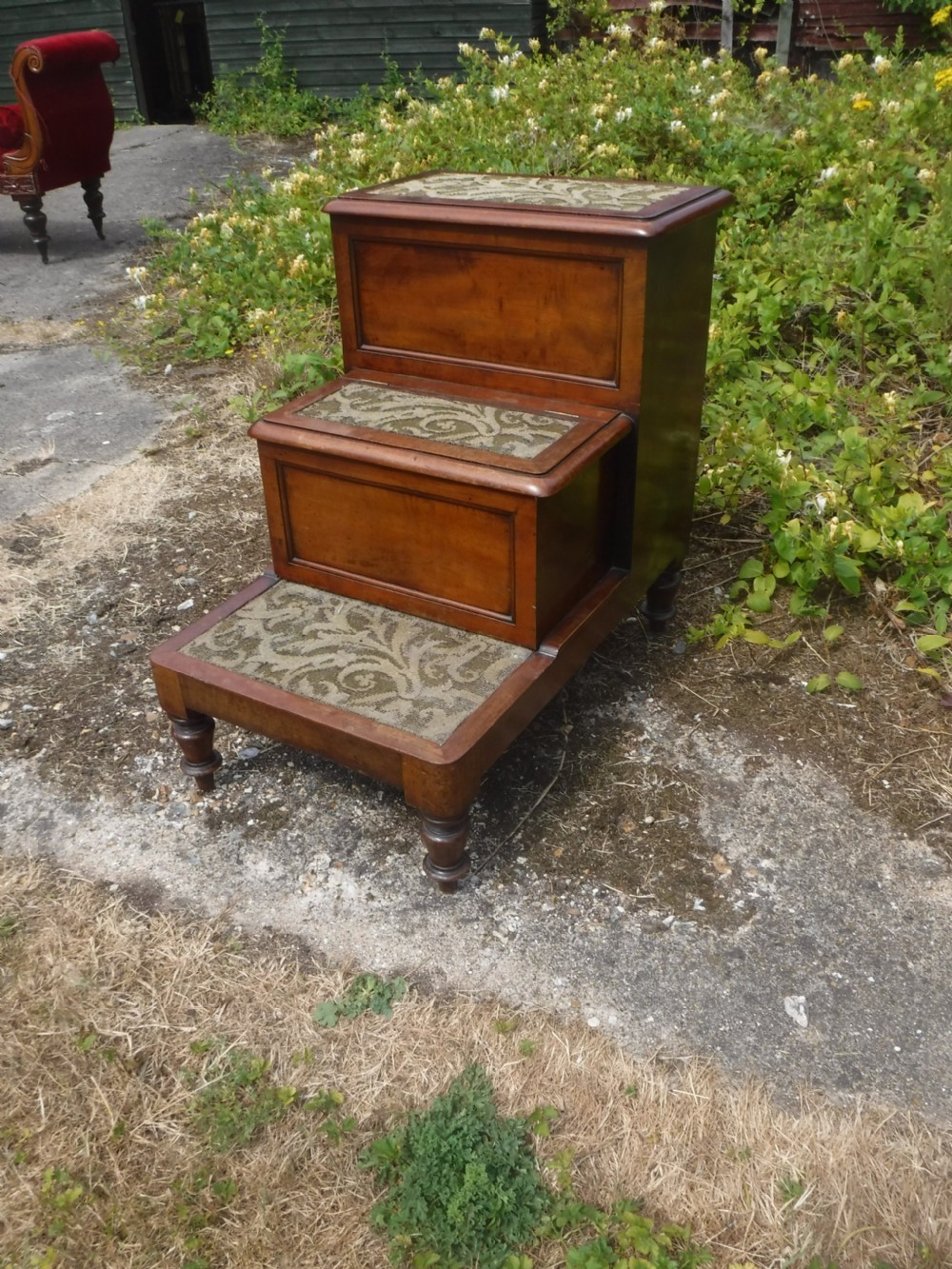 Set of 19th century mahogany  library steps View II