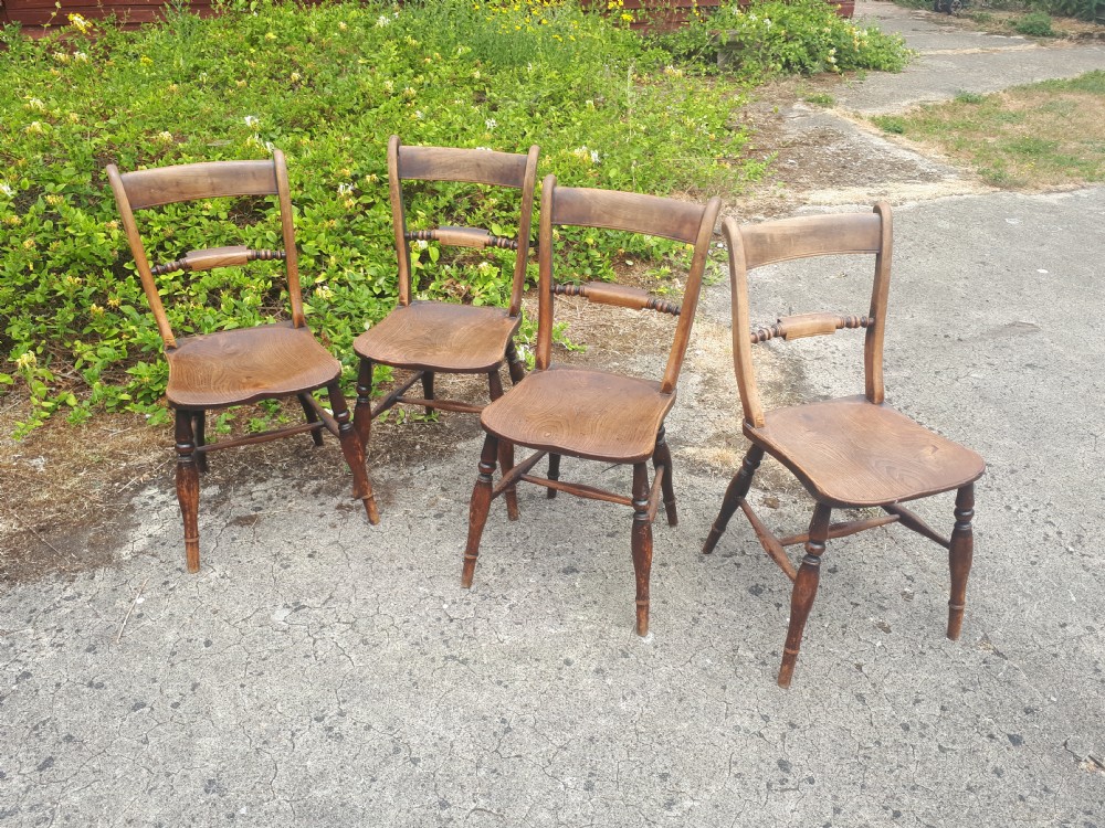 Set of 4 Windsor chairs with makers stamp
