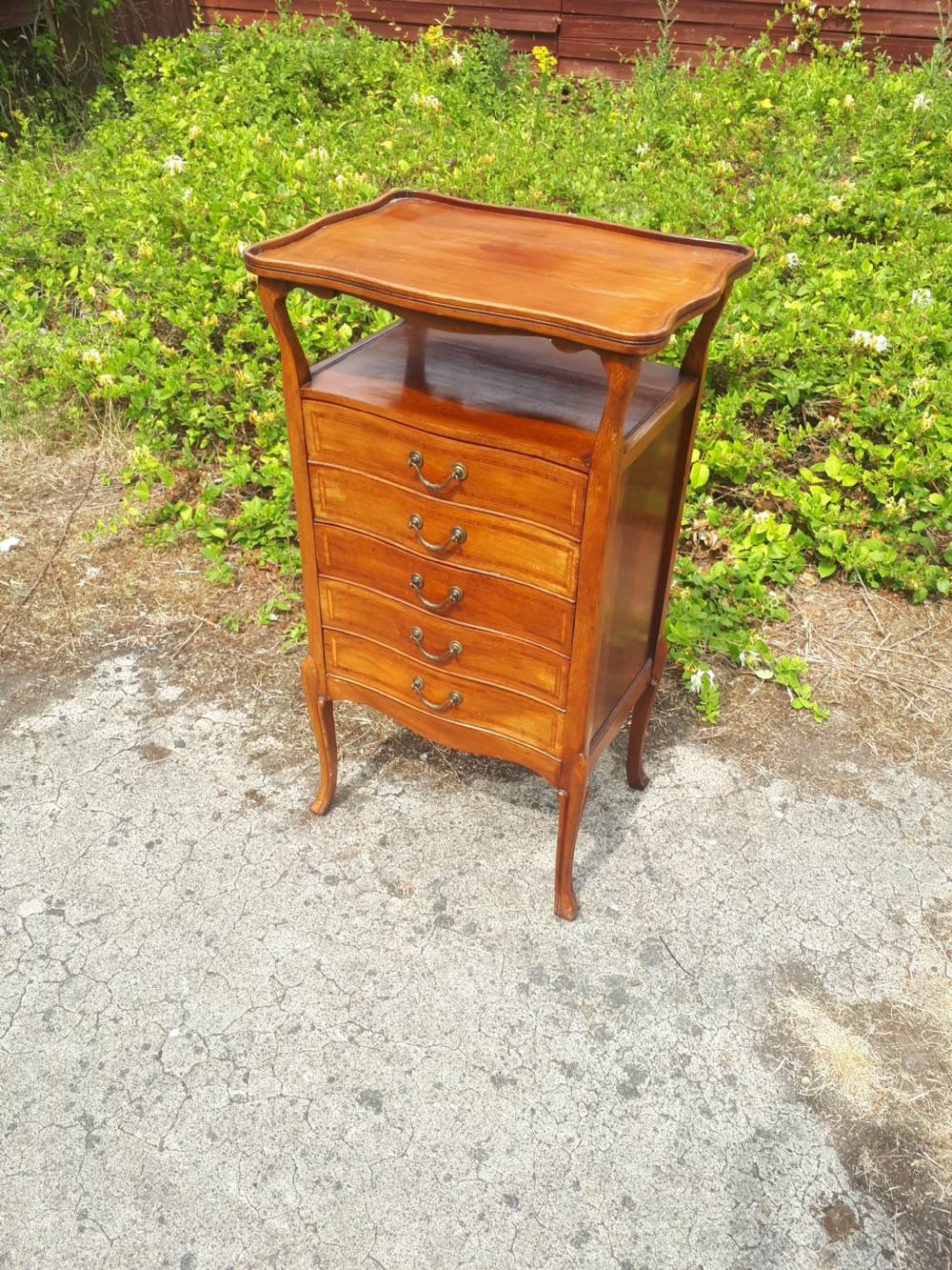 Edwardian inlaid mahogany music cabinet
