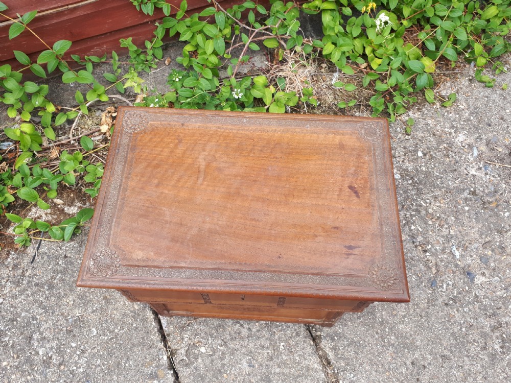 Eastern scribes writing box View IV