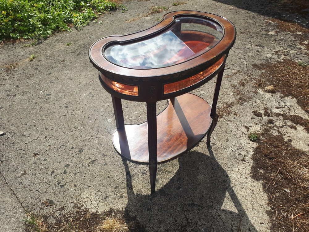 Good late 19th century bijoutiere gilt metal mounted display table View IV