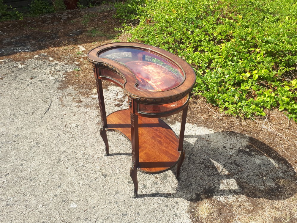 Good late 19th century bijoutiere gilt metal mounted display table View V
