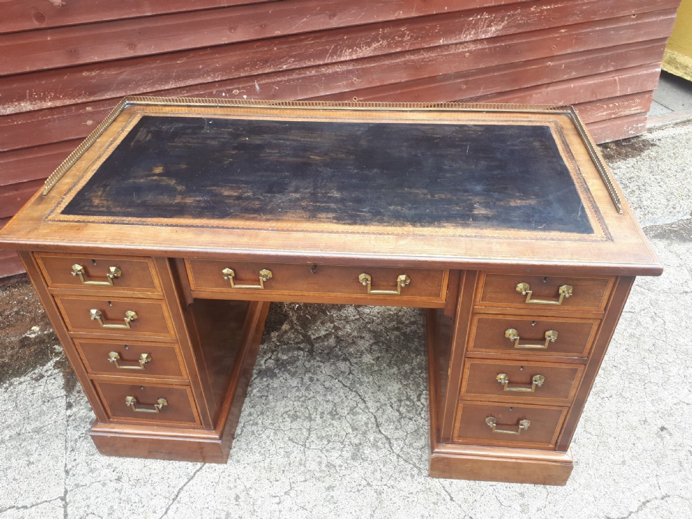 Edwardian inlaid mahogany kneehole desk View VII