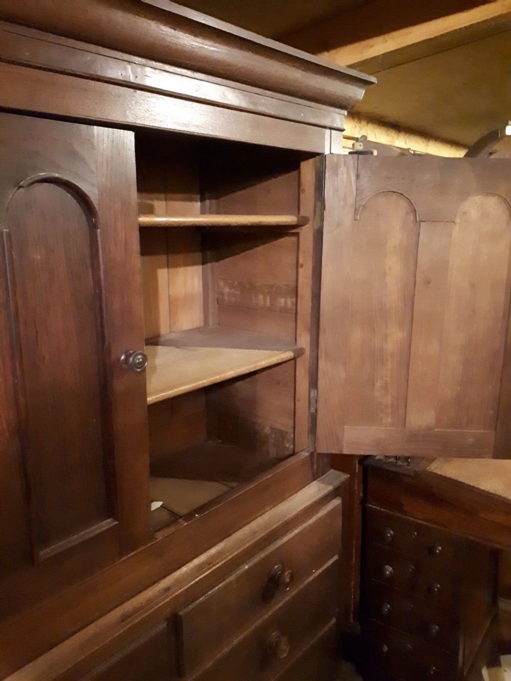 Early Victorian Welsh oak press cupboard  View IV