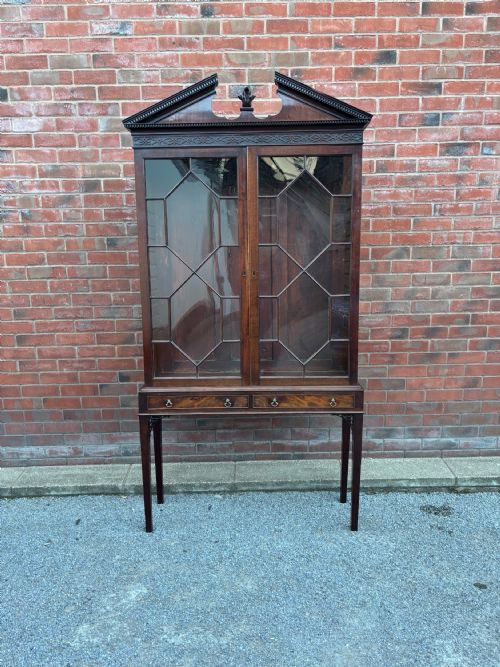 18th century chippendale period mahogany cabinet on stand