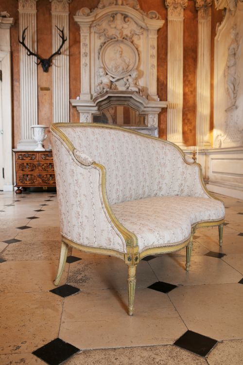 PAIR OF GEORGE III PAINTED SETTEES - ADDITIONAL PHOTO 2