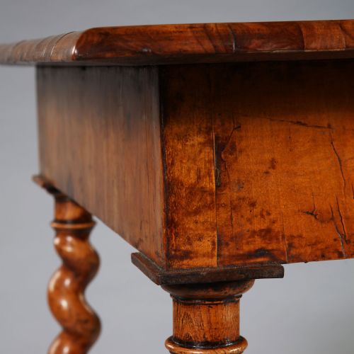 CHARLES II OLIVE OYSTER FLORAL MARQUETRY TABLE - ADDITIONAL PHOTO 4