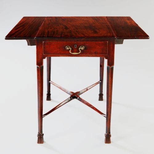 george iii mahogany pembroke table - CATEGORY: ANTIQUE TABLES - DATED GEORGIAN