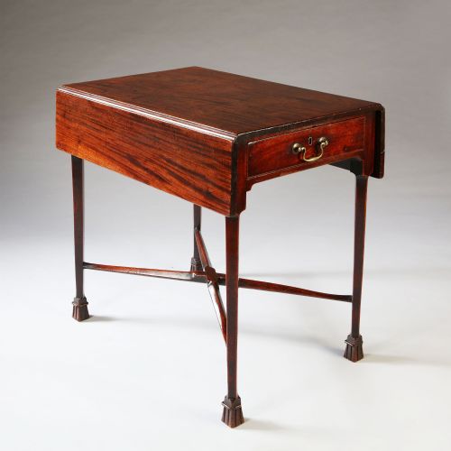 GEORGE III MAHOGANY PEMBROKE TABLE - ADDITIONAL PHOTO 3