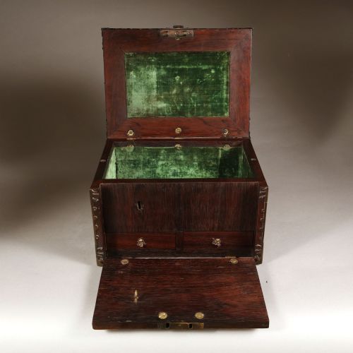 17TH CENTURY WILLIAM AND MARY SEAWEED MARQUETRY STRONG BOX FIRMLY ATTRIBUTED TO GERRIT JENSEN - ADDITIONAL PHOTO 2
