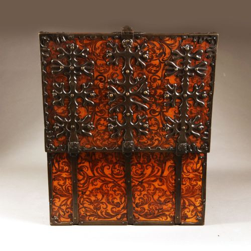 17TH CENTURY WILLIAM AND MARY SEAWEED MARQUETRY STRONG BOX FIRMLY ATTRIBUTED TO GERRIT JENSEN - ADDITIONAL PHOTO 4