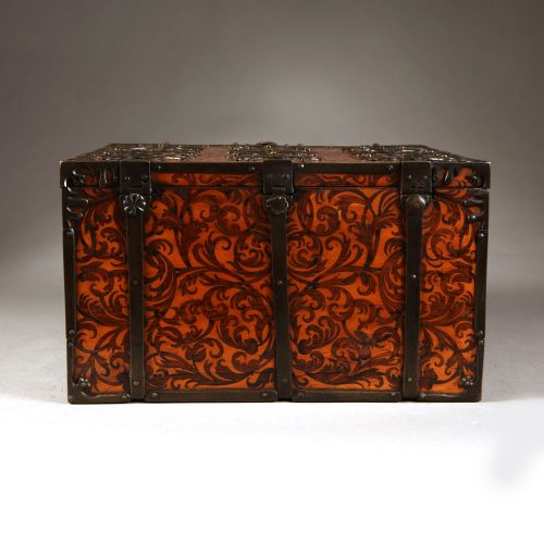 17TH CENTURY WILLIAM AND MARY SEAWEED MARQUETRY STRONG BOX FIRMLY ATTRIBUTED TO GERRIT JENSEN - ADDITIONAL PHOTO 5