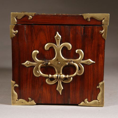 17TH CENTURY WILLIAM AND MARY KINGWOOD STRONGBOX WITH GILT BRASS - ADDITIONAL PHOTO 1