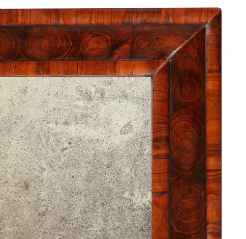 17TH CENTURY WILLIAM AND MARY OLIVE OYSTER CUSHION MIRROR - ADDITIONAL PHOTO 4