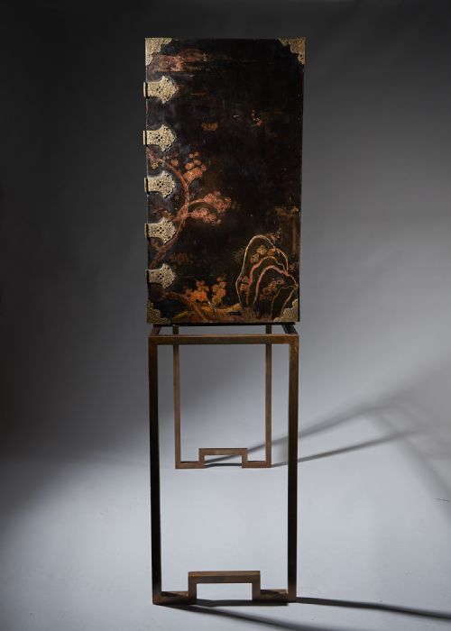 CHARLES II JAPANNED CABINET RAISED ON A CONTEMPORARY STAND - ADDITIONAL PHOTO 3