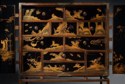 CHARLES II JAPANNED CABINET RAISED ON A CONTEMPORARY STAND - ADDITIONAL PHOTO 5