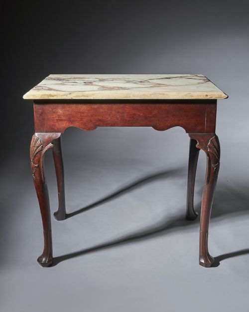 A DELIGHTFUL MID 18TH CENTURY IRISH MAHOGANY CONSOLE TABLE OF SMALL PROPORTIONS 29 CIRCA 17501760 - ADDITIONAL PHOTO 2