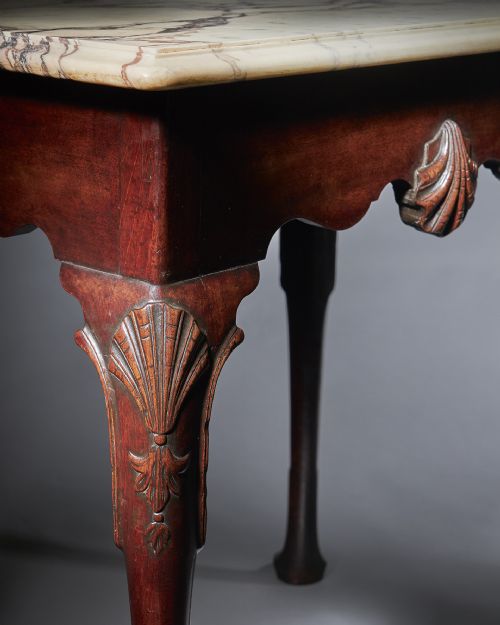 A DELIGHTFUL MID 18TH CENTURY IRISH MAHOGANY CONSOLE TABLE OF SMALL PROPORTIONS 29 CIRCA 17501760 - ADDITIONAL PHOTO 6