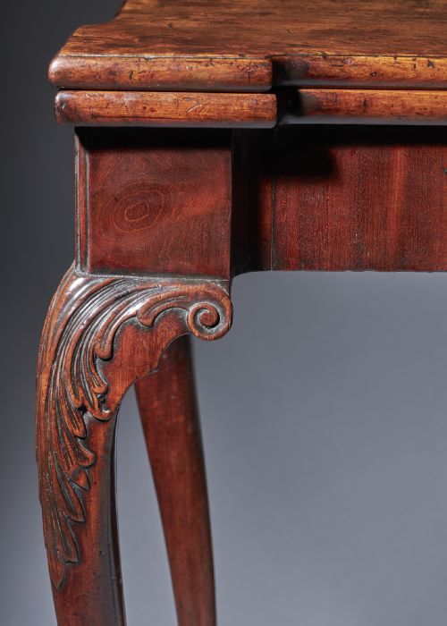 A FINE IRISH MID 18TH CENTURY CARVED MAHOGANY CONSOLE CARD TABLE - ADDITIONAL PHOTO 1