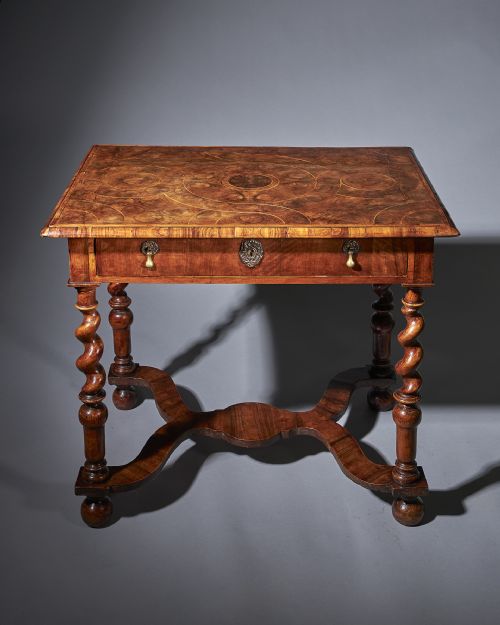 17TH CENTURY OLIVE OYSTER TABLE - ADDITIONAL PHOTO 1