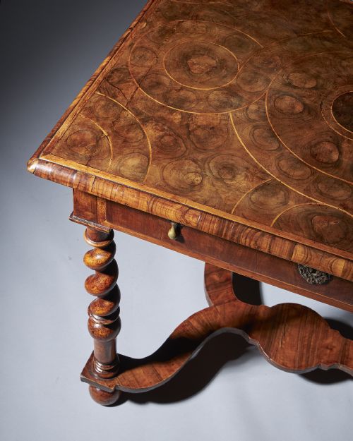17TH CENTURY OLIVE OYSTER TABLE - ADDITIONAL PHOTO 5
