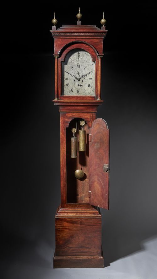 A FINE 18TH CENTURY GEORGE III PERIOD MAHOGANY LONGCASE CLOCK OF EXCELLENT COLOUR PATINATION AND PROPORTIONS CIRCA 17801790 - ADDITIONAL PHOTO 1