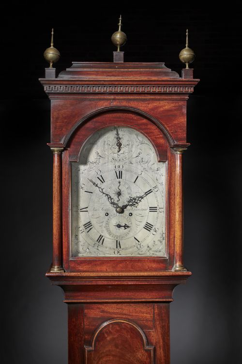 A FINE 18TH CENTURY GEORGE III PERIOD MAHOGANY LONGCASE CLOCK OF EXCELLENT COLOUR PATINATION AND PROPORTIONS CIRCA 17801790 - ADDITIONAL PHOTO 3