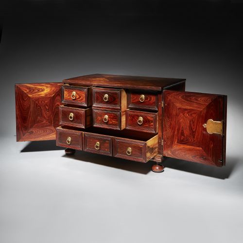 EXTREMELY RARE AND FINE MINIATURE KINGWOOD TABLE CABINET FROM THE REIGN OF CHARLES - ADDITIONAL PHOTO 5