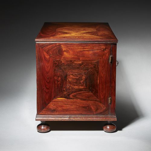 EXTREMELY RARE AND FINE MINIATURE KINGWOOD TABLE CABINET FROM THE REIGN OF CHARLES - ADDITIONAL PHOTO 6