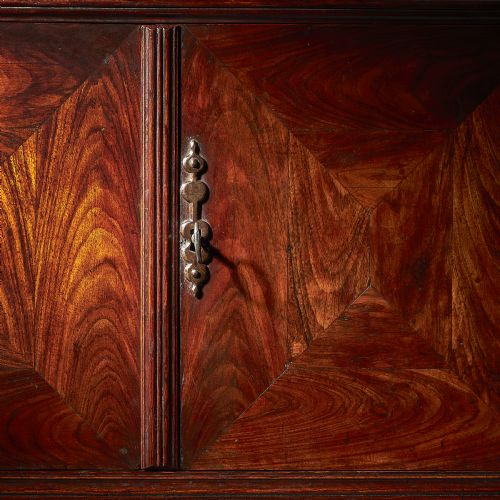 EXTREMELY RARE AND FINE MINIATURE KINGWOOD TABLE CABINET FROM THE REIGN OF CHARLES - ADDITIONAL PHOTO 8