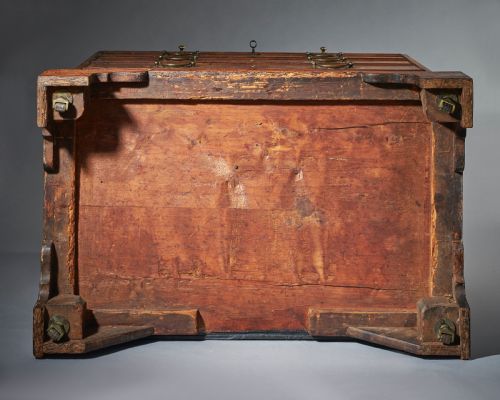 GEORGE II BURRBURL WALNUT CADDY TOPPED CHEST WITH FIRM ATTRIBUTION TO GILES GRENDEY CIRCA 17301740 - ADDITIONAL PHOTO 3