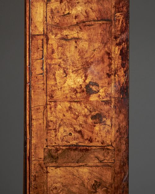 A FINE 18THCENTURY QUEEN ANNE BURR WALNUT EIGHTDAY LONGCASE CLOCK BY CHRISTOPHER GOULD - ADDITIONAL PHOTO 5