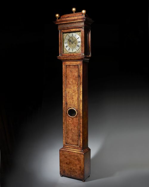 17TH CENTURY WILLIAM AND MARY EIGHT DAY BURRBURL WALNUT LONGCASE CLOCKGRANDFATHER CLOCK BY JOHN MARTIN - ADDITIONAL PHOTO 1