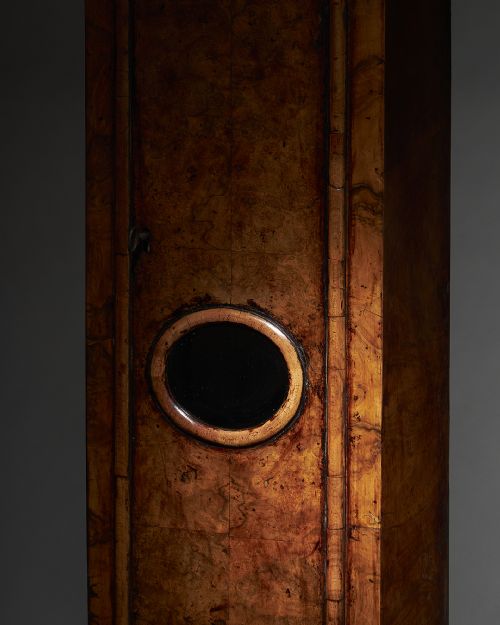 17TH CENTURY WILLIAM AND MARY EIGHT DAY BURRBURL WALNUT LONGCASE CLOCKGRANDFATHER CLOCK BY JOHN MARTIN - ADDITIONAL PHOTO 4