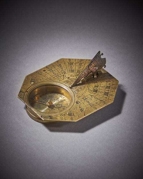 fine brass pocket sundial and compass by michael butterfield paris - CATEGORY: ANTIQUE METAL - DATED 1700