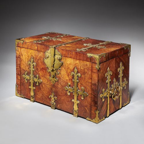 17th century william and mary period kingwood oyster strongbox or coffre fort - CATEGORY: ANTIQUE CHESTS - DATED BEFORE 1700