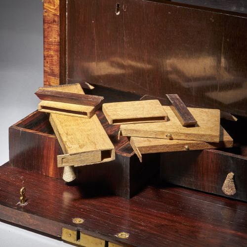 17TH CENTURY WILLIAM AND MARY PERIOD KINGWOOD OYSTER STRONGBOX OR COFFRE FORT - ADDITIONAL PHOTO 7