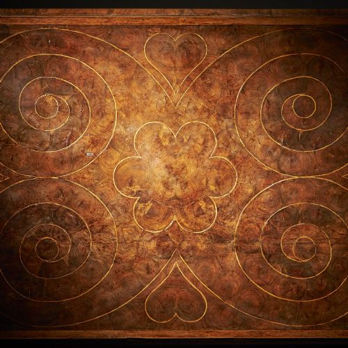 A FINE AND EXTREMELY RARE 17TH CENTURY WILLIAM AND MARY BAROQUE OLIVE OYSTER CHEST ON STAND OR TABLE BOX CIRCA 16751690 - ADDITIONAL PHOTO 14