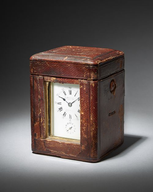 A FINE SMALL BRASS CORNICHE CASE CARRIAGE CLOCK WITH ALARM AND ORIGINAL TRAVELLING CASE - ADDITIONAL PHOTO 2
