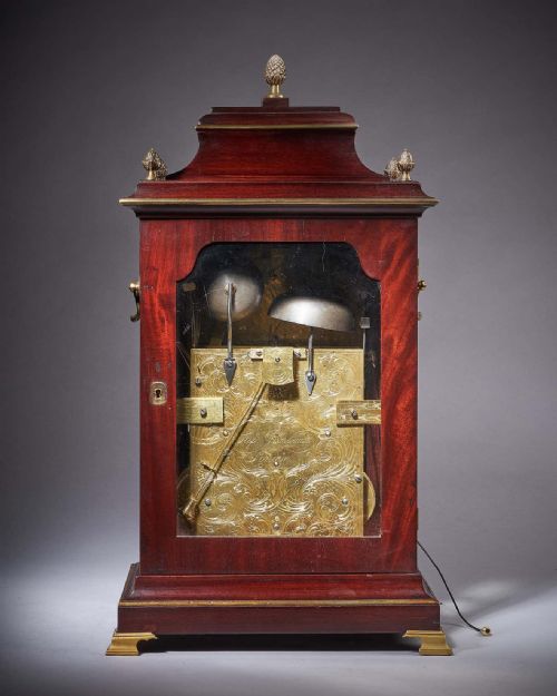 18TH CENTURY GEORGE III MAHOGANY QUARTER STRIKING AUTOMATION BRACKET CLOCK BY STEPEN RIMBAULT - ADDITIONAL PHOTO 4