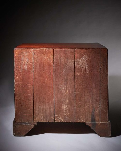 18TH CENTURY GEORGE II MAHOGANY CADDYTOPPED CHEST BY GILES GRENDEY C17301740 - ADDITIONAL PHOTO 2