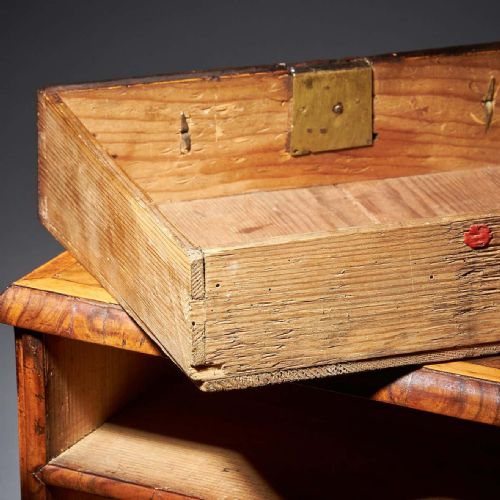 MINIATURE WILLIAM AND MARY DIMINUTIVE OLIVE OYSTER CHEST C16881702 - ADDITIONAL PHOTO 10