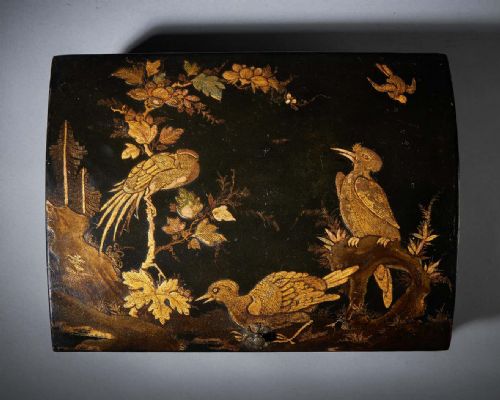 18TH CENTURY JAPANNED CHINOISERIE DOMETOPPED BOX CIRCA 17151725 - ADDITIONAL PHOTO 2