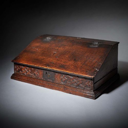 17TH CENTURY CHARLES II CARVED OAK WRITING BOX OR DESK BOX CIRCA 1660 ENGLAND - ADDITIONAL PHOTO 1