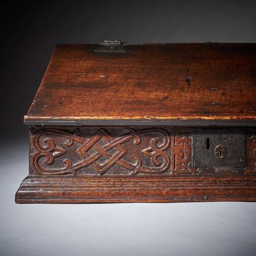 17TH CENTURY CHARLES II CARVED OAK WRITING BOX OR DESK BOX CIRCA 1660 ENGLAND - ADDITIONAL PHOTO 6